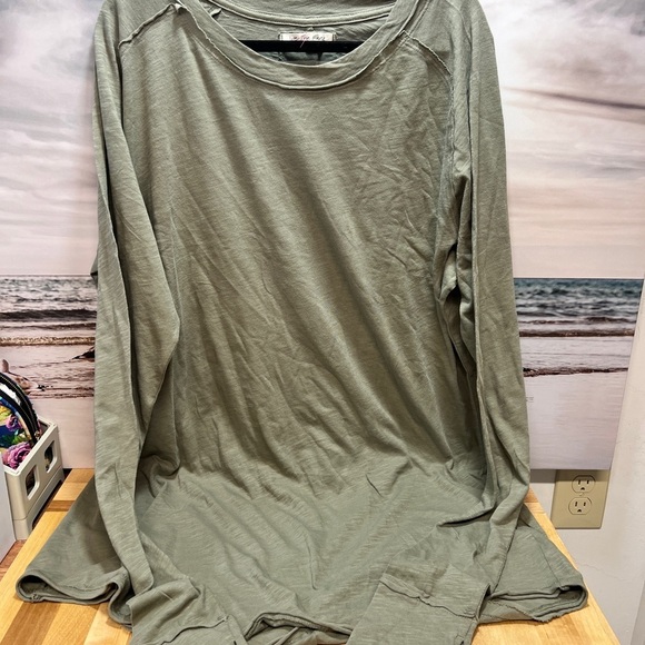 FREE PEOPLE ARDEN TEE  LARGE NWT SMALL ONLY AVAILABLE $58 - Picture 7 of 10
